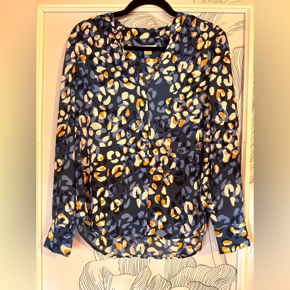 FINN & GRACE Leopard Blues, Yellow and White Blouse Size Small